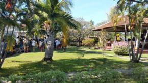 Отель Bayu Mantra Bungalows  Buleleng